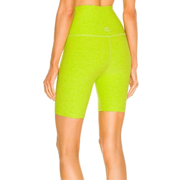 Beyond yoga 7”Spacedye biker shorts high waisted matcha lime green small - Picture 3 of 5